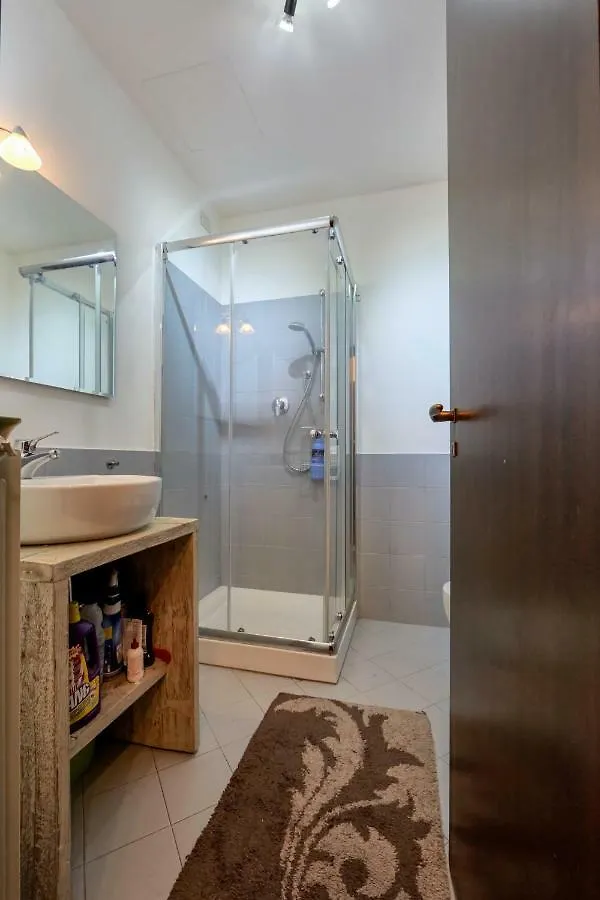 11 Via Lecco Hotel Milan Apartment